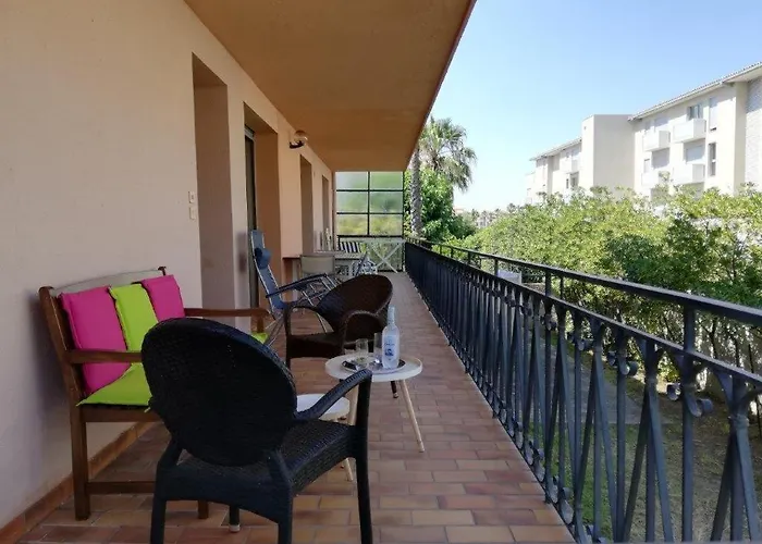 Casa Rossa Apartment *